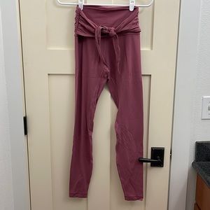 Lululemon size 8 barely worn align pants